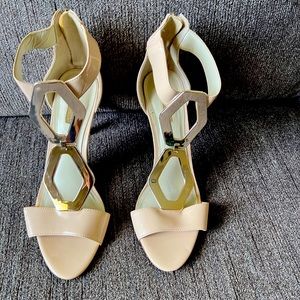 Cream colored BCBGeneration heels. Size 9.5/39.5
